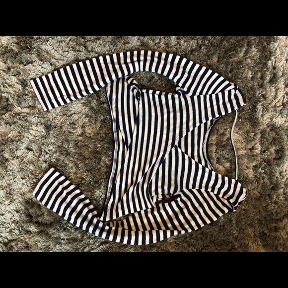 Navy crop top - Picture 2 of 2